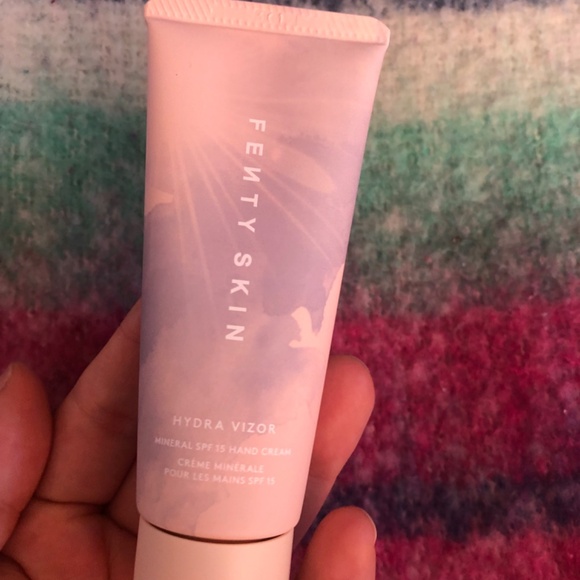 FENTY SKIN hydra vizor 40ml mineral spf 15 hand cream - Picture 5 of 9